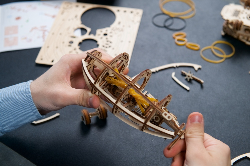 Modellbausatz Steampunk-Luftschiff